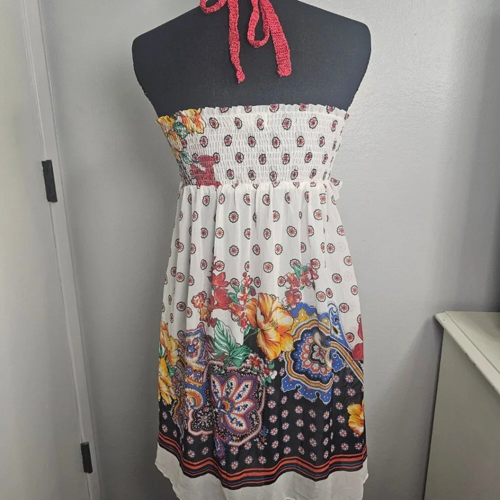 MarineBlu Halter Red Crochet Sun Dress with Flower Design Women's - Size Small - Picture 3 of 5